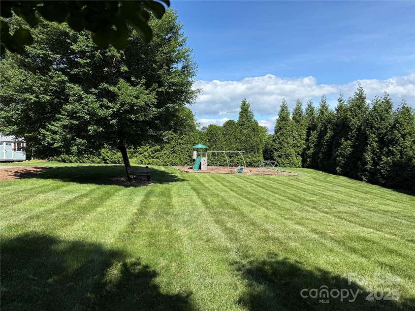 140 Maplewood Court, Hudson, NC 28638.  MLS# CAR4267904, YatesRealty ID 18012. 