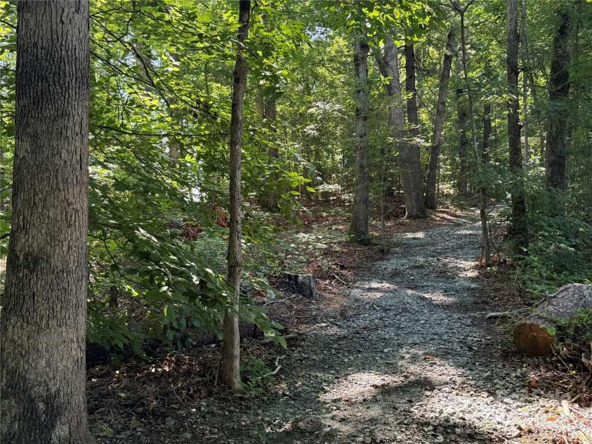 140 Maplewood Court, Hudson, NC 28638.  MLS# CAR4267904, YatesRealty ID 18012. 