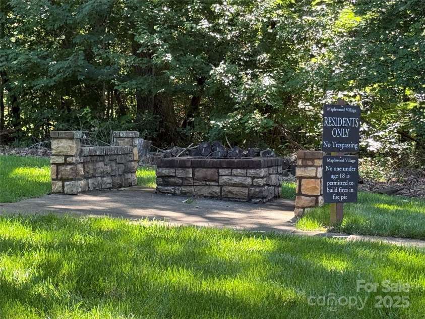 140 Maplewood Court, Hudson, NC 28638.  MLS# CAR4267904, YatesRealty ID 18012. 