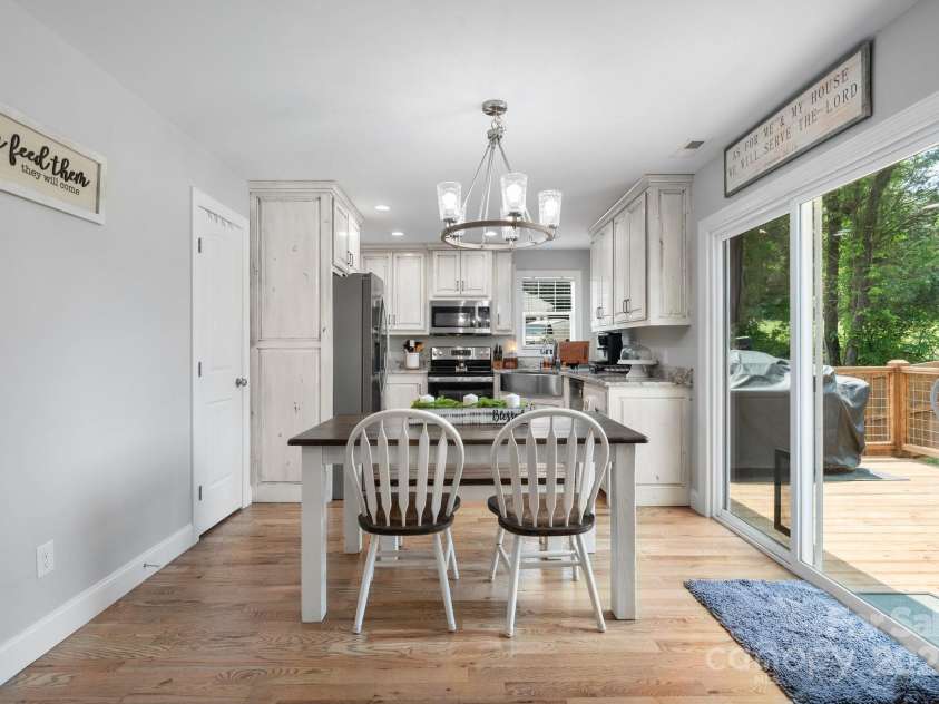 140 Maplewood Court, Hudson, NC 28638.  MLS# CAR4267904, YatesRealty ID 18012. 