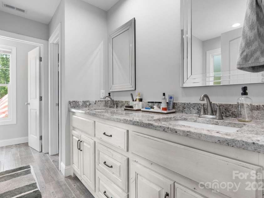 140 Maplewood Court, Hudson, NC 28638.  MLS# CAR4267904, YatesRealty ID 18012. 