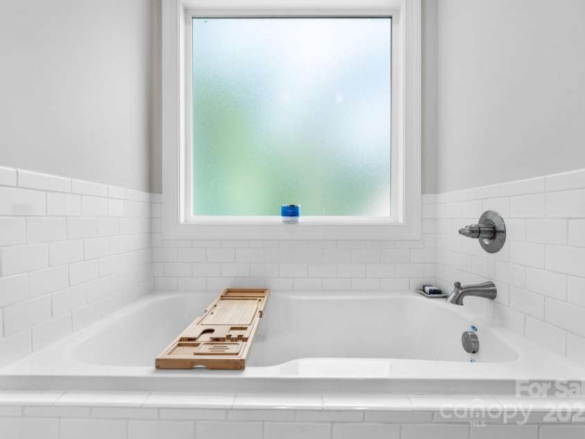 140 Maplewood Court, Hudson, NC 28638.  MLS# CAR4267904, YatesRealty ID 18012. 