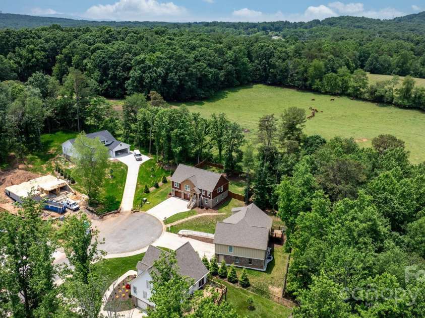 140 Maplewood Court, Hudson, NC 28638.  MLS# CAR4267904, YatesRealty ID 18012. 