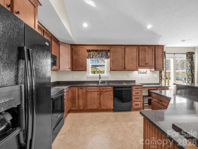 53 Barn Owl Way, Hendersonville, NC 28792.  MLS# CAR4320814, YatesRealty ID 18012. 