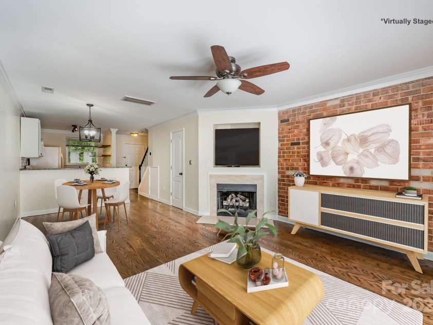 1218 Green Oaks Lane, Charlotte, NC 28205.  MLS# CAR4246670, YatesRealty ID 18013. Virtually Staged