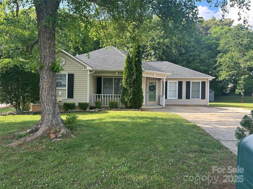 1626 Riverglenn Court, Rock Hill, SC 29732.  MLS# CAR4262997, YatesRealty ID 18014. 