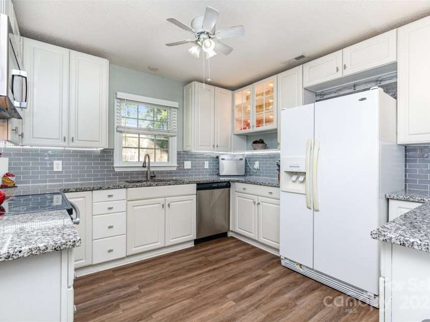 1626 Riverglenn Court, Rock Hill, SC 29732.  MLS# CAR4262997, YatesRealty ID 18014. 