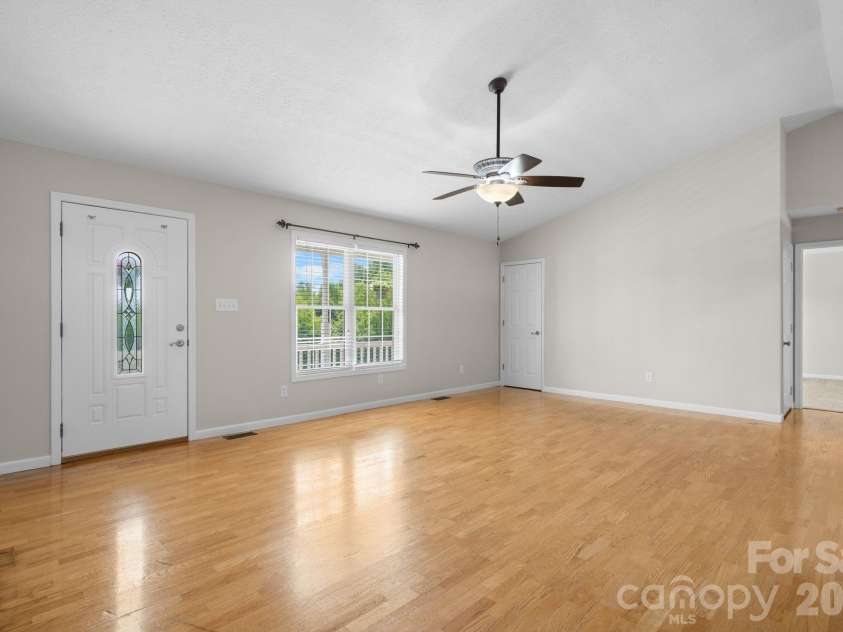 5087 South Oak Circle, Granite Falls, NC 28630.  MLS# CAR4374604, YatesRealty ID 18014. 
