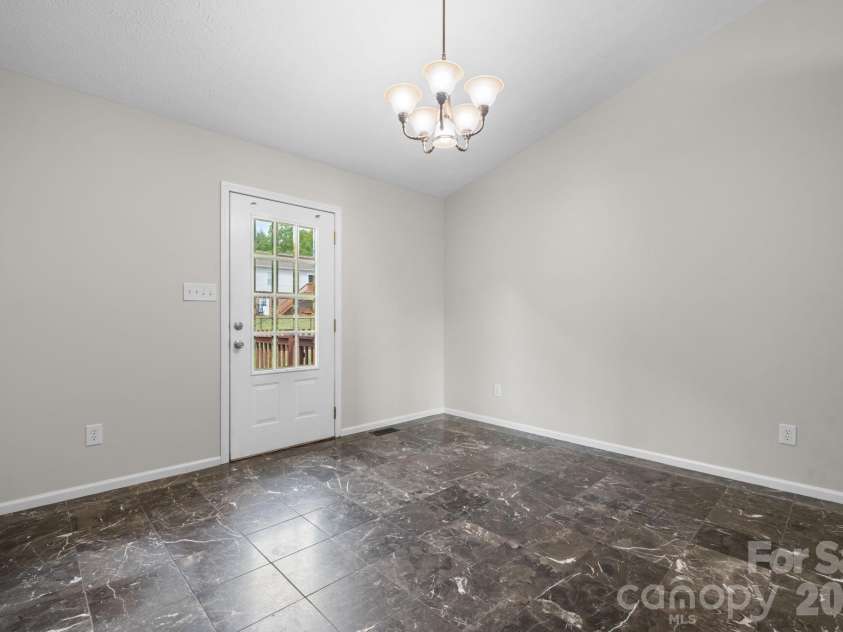5087 South Oak Circle, Granite Falls, NC 28630.  MLS# CAR4374604, YatesRealty ID 18014. 