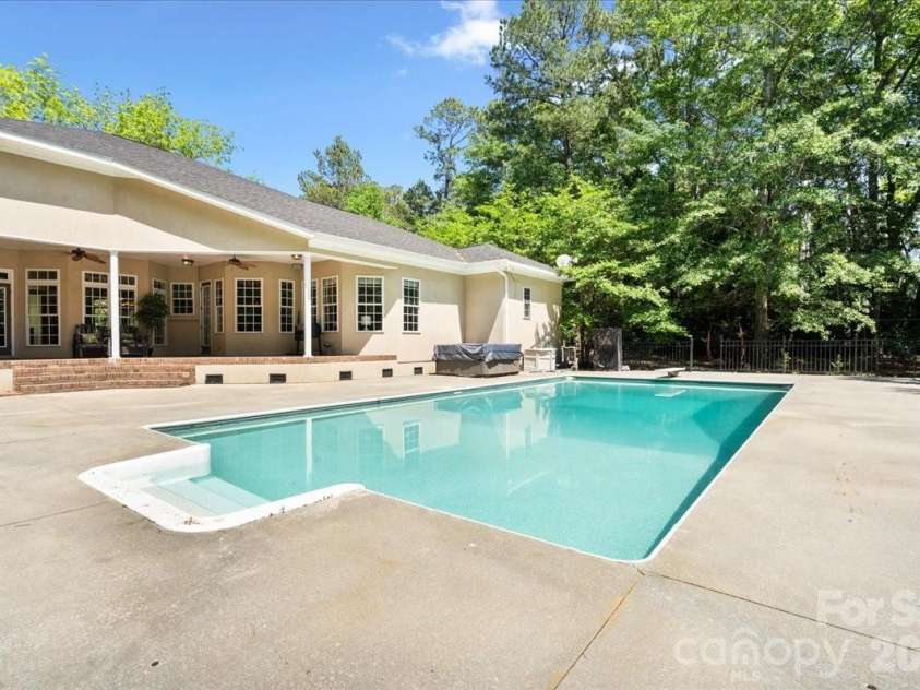 411 Chapman Street, Chesterfield, SC 29709.  MLS# CAR4374131, YatesRealty ID 18015. 