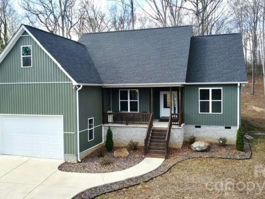 472 Oak Road, Norwood, NC 28128.  MLS# CAR4354935, YatesRealty ID 18016. 