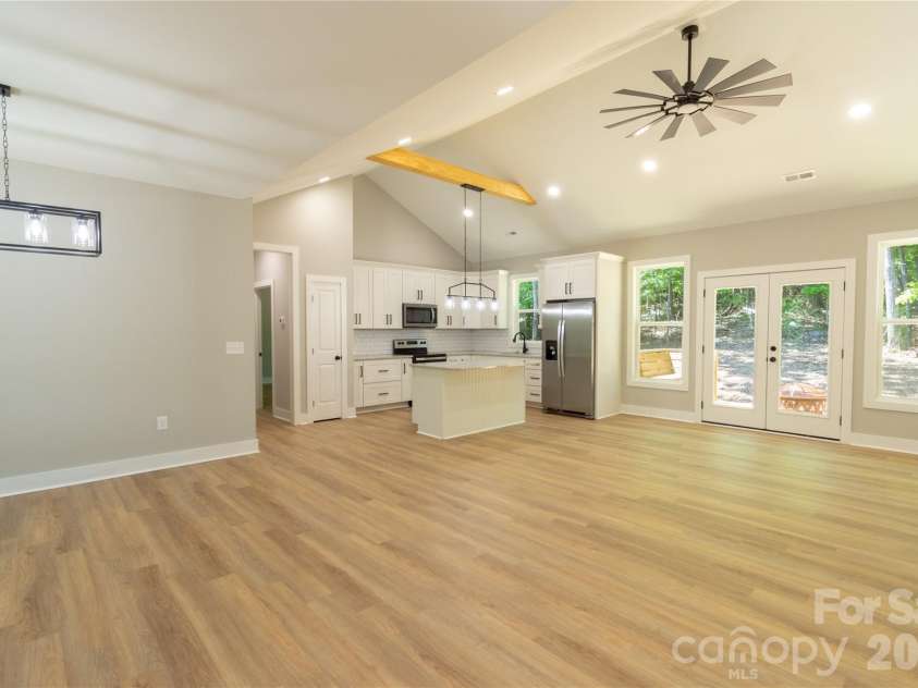 472 Oak Road, Norwood, NC 28128.  MLS# CAR4354935, YatesRealty ID 18016. 