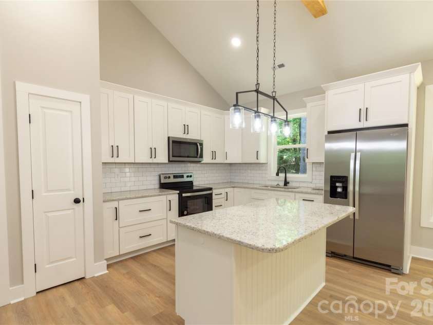 472 Oak Road, Norwood, NC 28128.  MLS# CAR4354935, YatesRealty ID 18016. 