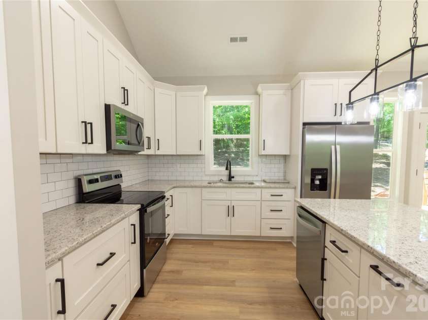 472 Oak Road, Norwood, NC 28128.  MLS# CAR4354935, YatesRealty ID 18016. 