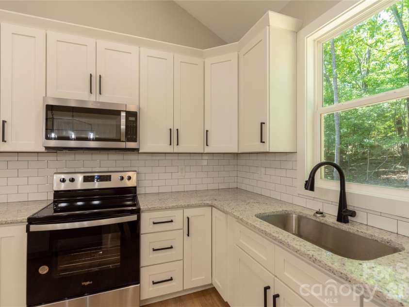 472 Oak Road, Norwood, NC 28128.  MLS# CAR4354935, YatesRealty ID 18016. 