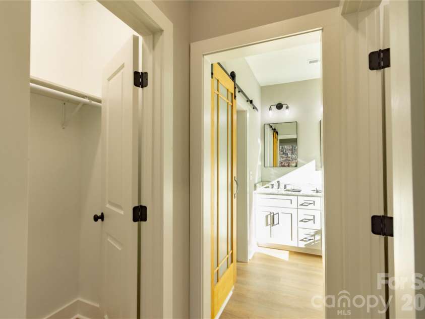 472 Oak Road, Norwood, NC 28128.  MLS# CAR4354935, YatesRealty ID 18016. 