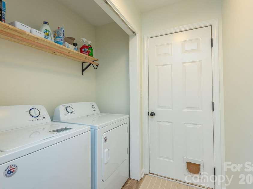 18 Garrison Road, Weaverville, NC 28787.  MLS# CAR4345981, YatesRealty ID 18017. 