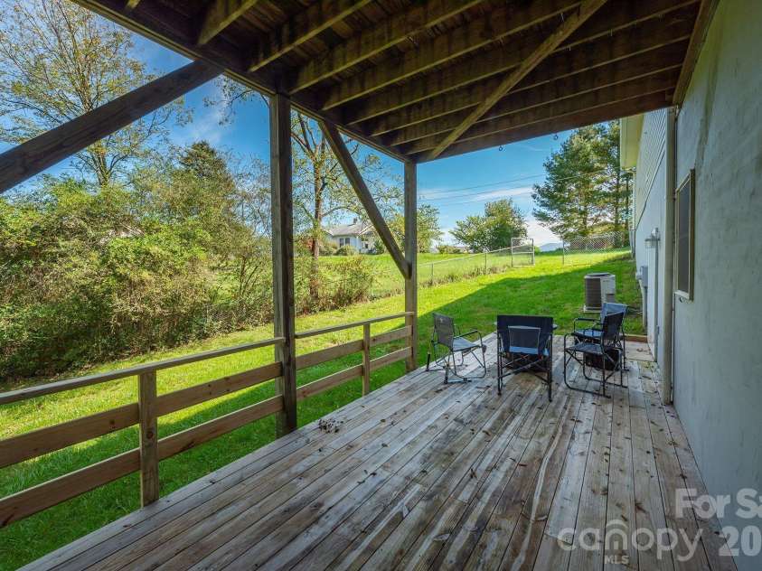 18 Garrison Road, Weaverville, NC 28787.  MLS# CAR4345981, YatesRealty ID 18017. 