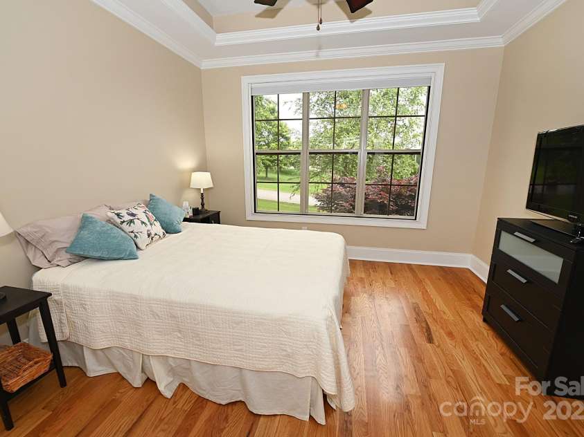 6302 Dwayne Starnes Drive, Hickory, NC 28602.  MLS# CAR4266504, YatesRealty ID 18017. 