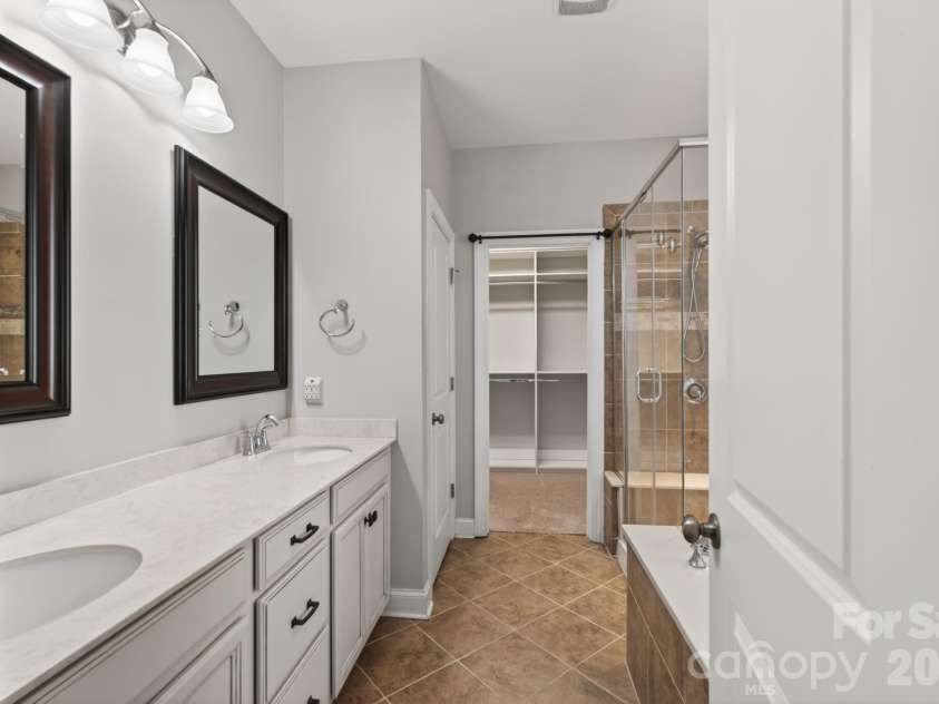 208 Helton Lane, Fort Mill, SC 29708.  MLS# CAR4368542, YatesRealty ID 18018. Primary Bathroom on Main