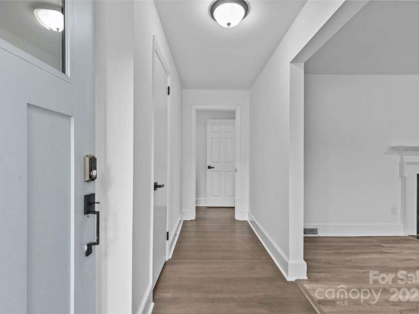 1601 Gambia Street, Charlotte, NC 28208.  MLS# CAR4245420, YatesRealty ID 18019. 