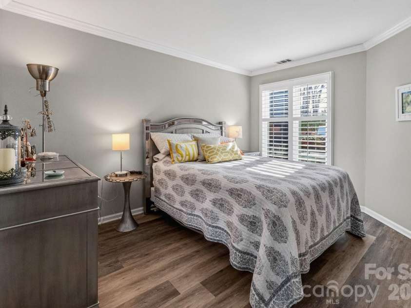 367 Northwest Drive, Davidson, NC 28036.  MLS# CAR4344885, YatesRealty ID 18020. 