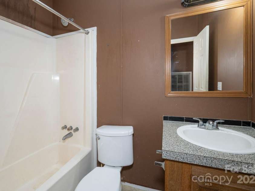 6 Wisteria Court, Asheville, NC 28806.  MLS# CAR4235223, YatesRealty ID 18020. 