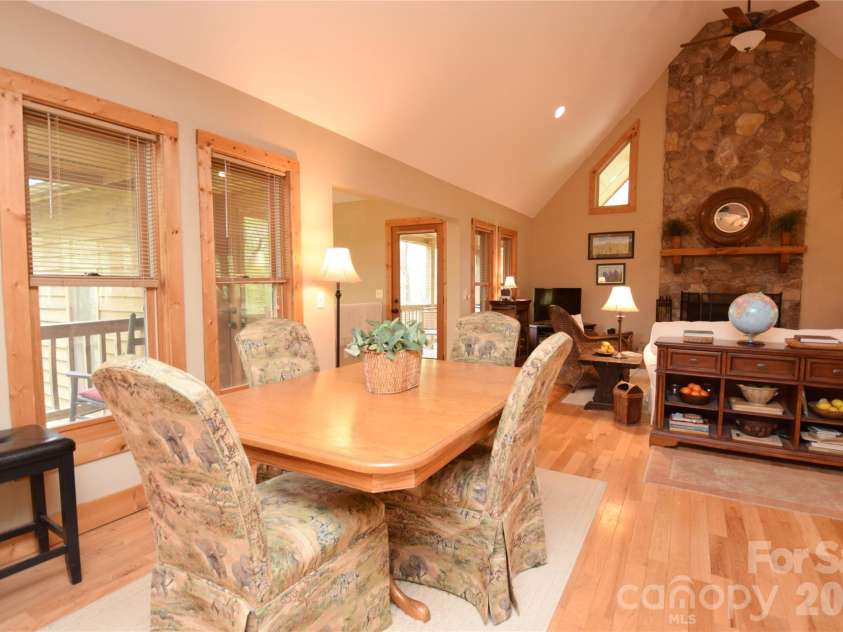 604 Croft View Drive, Bakersville, NC 28705.  MLS# CAR4367249, YatesRealty ID 18021. 