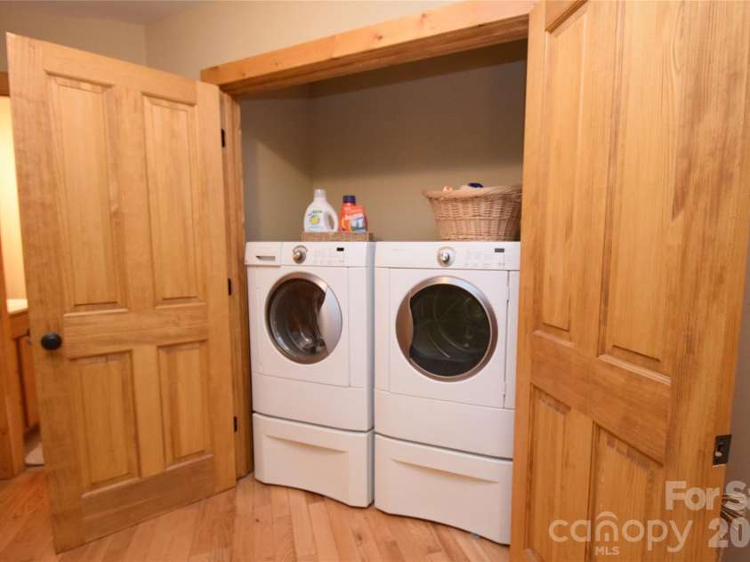 604 Croft View Drive, Bakersville, NC 28705.  MLS# CAR4367249, YatesRealty ID 18021. 