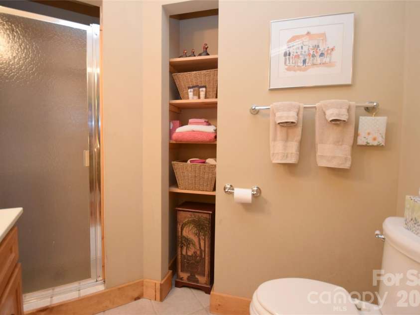 604 Croft View Drive, Bakersville, NC 28705.  MLS# CAR4367249, YatesRealty ID 18021. 