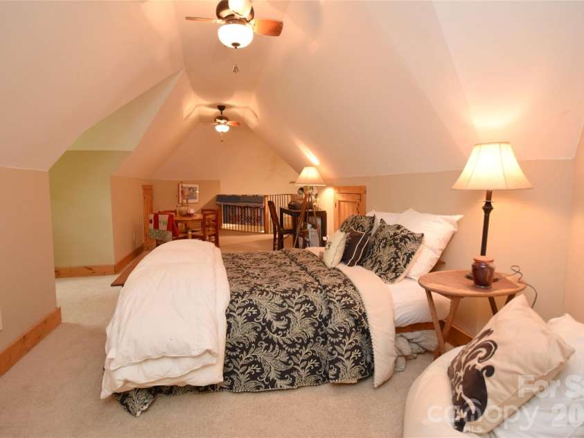 604 Croft View Drive, Bakersville, NC 28705.  MLS# CAR4367249, YatesRealty ID 18021. 