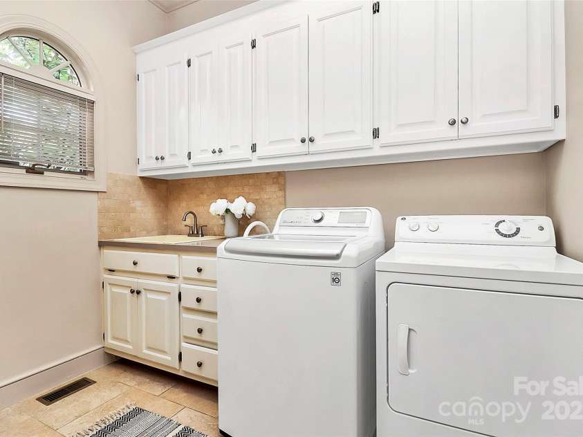 4509 Rosecliff Drive, Charlotte, NC 28277.  MLS# CAR4253851, YatesRealty ID 18022. 