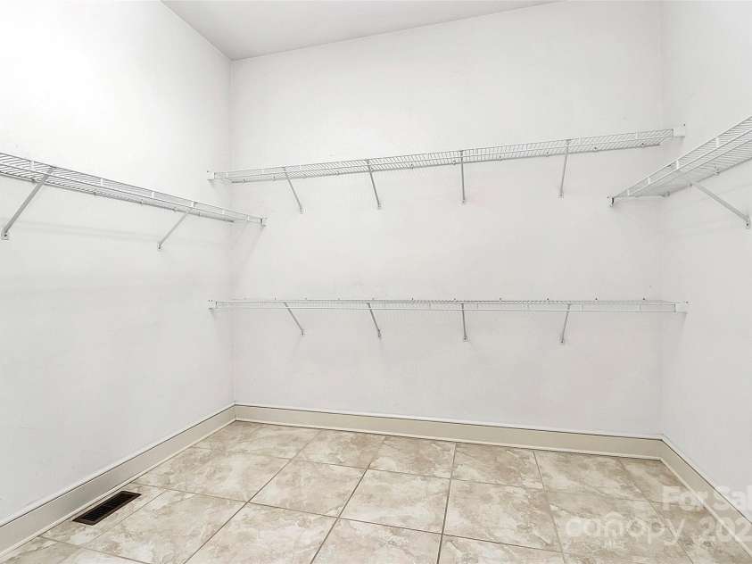 4509 Rosecliff Drive, Charlotte, NC 28277.  MLS# CAR4253851, YatesRealty ID 18022. 