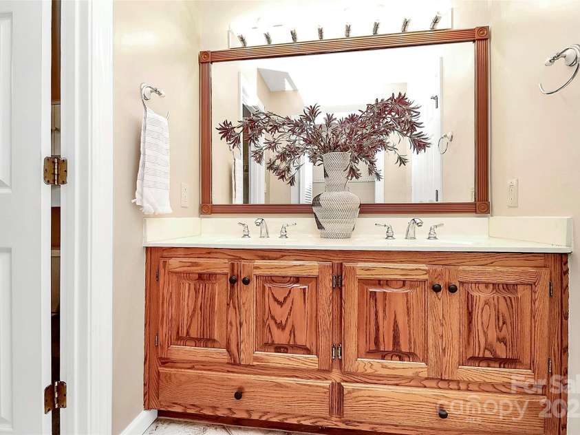 4509 Rosecliff Drive, Charlotte, NC 28277.  MLS# CAR4253851, YatesRealty ID 18022. 