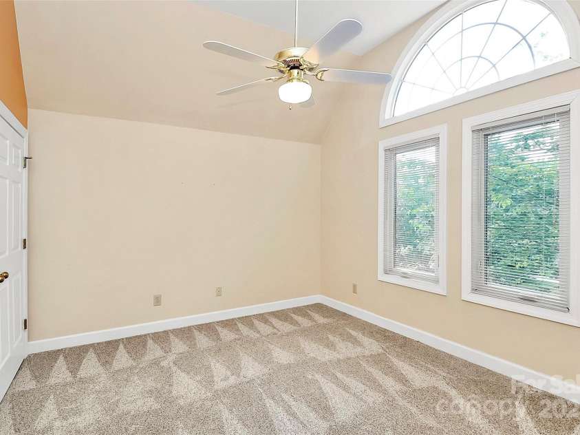 4509 Rosecliff Drive, Charlotte, NC 28277.  MLS# CAR4253851, YatesRealty ID 18022. 