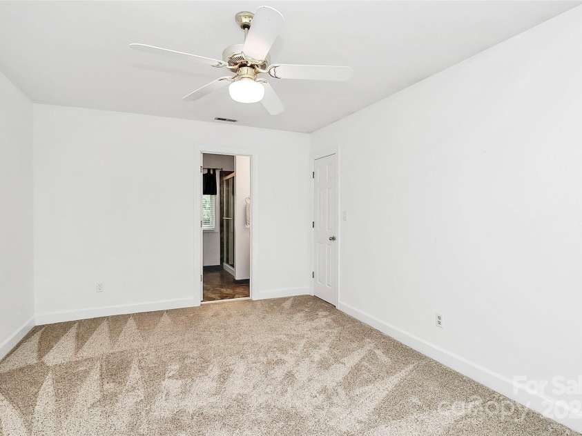 4509 Rosecliff Drive, Charlotte, NC 28277.  MLS# CAR4253851, YatesRealty ID 18022. 