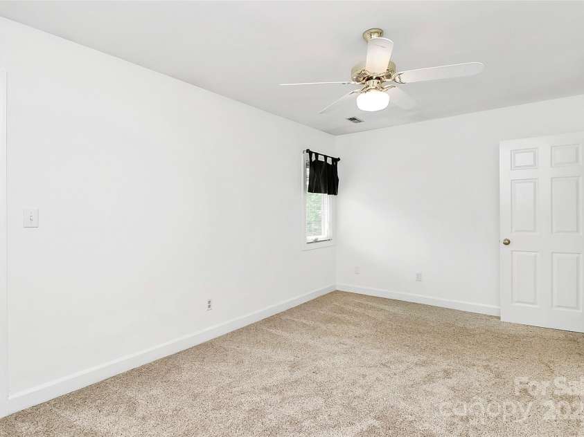 4509 Rosecliff Drive, Charlotte, NC 28277.  MLS# CAR4253851, YatesRealty ID 18022. 