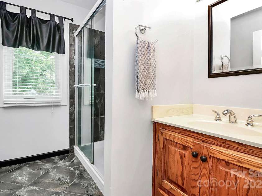 4509 Rosecliff Drive, Charlotte, NC 28277.  MLS# CAR4253851, YatesRealty ID 18022. 