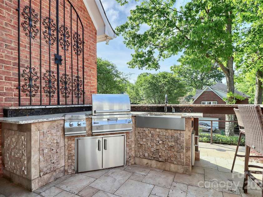 4509 Rosecliff Drive, Charlotte, NC 28277.  MLS# CAR4253851, YatesRealty ID 18022. 