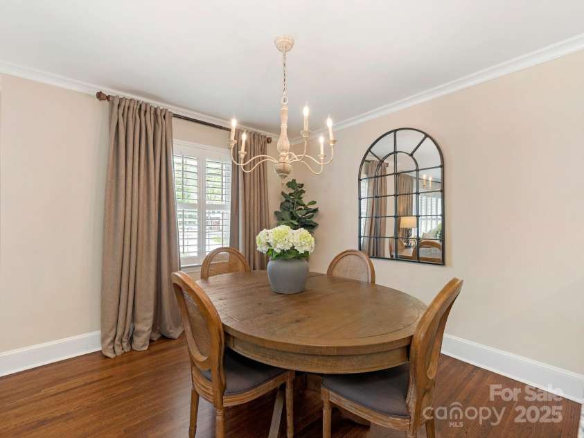 4346 Walker Road, Charlotte, NC 28211.  MLS# CAR4250204, YatesRealty ID 18023. Dining Room
