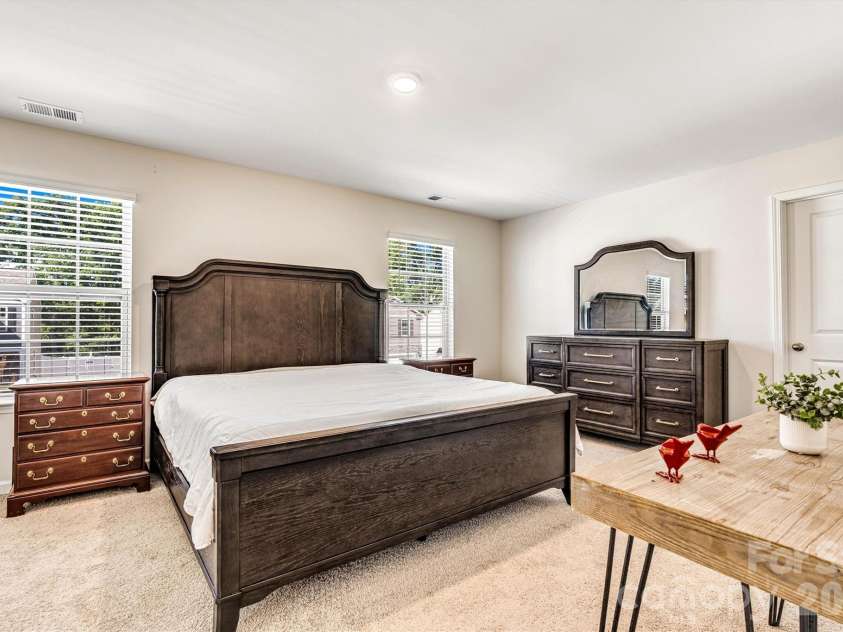1241 37th Avenue Lane, Hickory, NC 28601.  MLS# CAR4373443, YatesRealty ID 18026. 