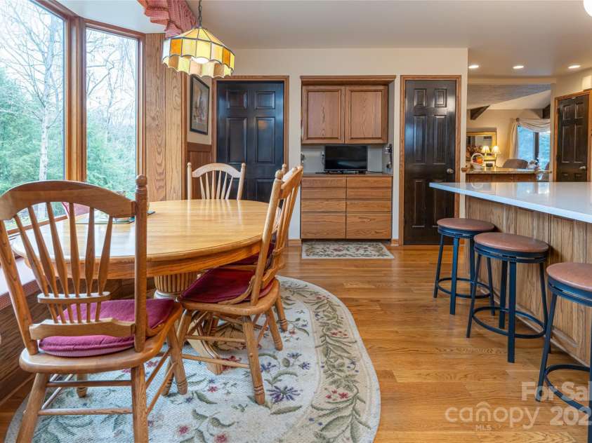 69 Forest Road, Asheville, NC 28803.  MLS# CAR4253523, YatesRealty ID 18027. 