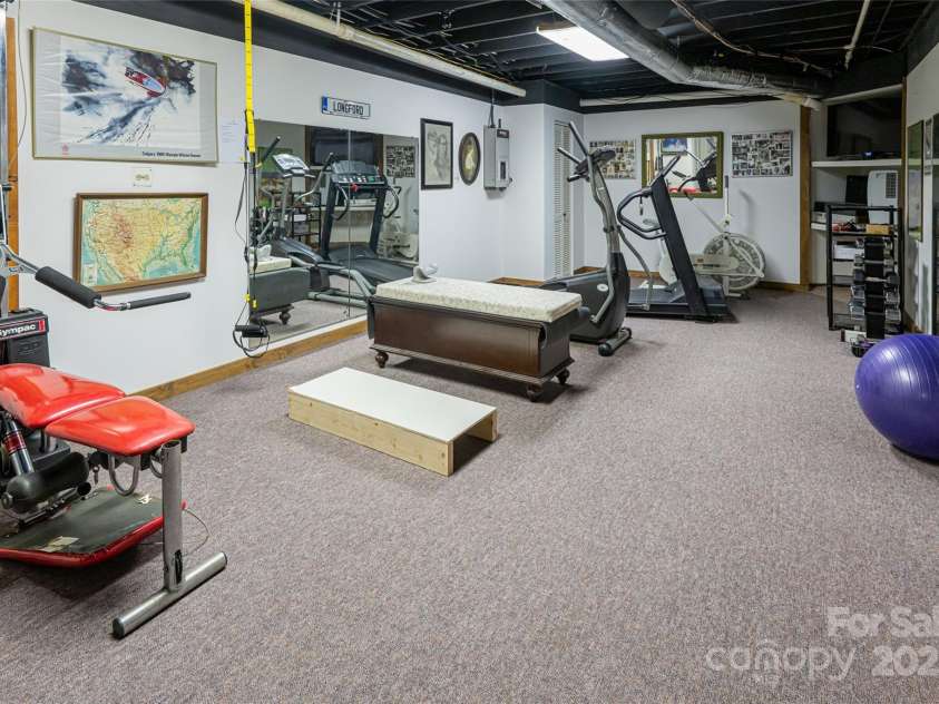 69 Forest Road, Asheville, NC 28803.  MLS# CAR4253523, YatesRealty ID 18027. 