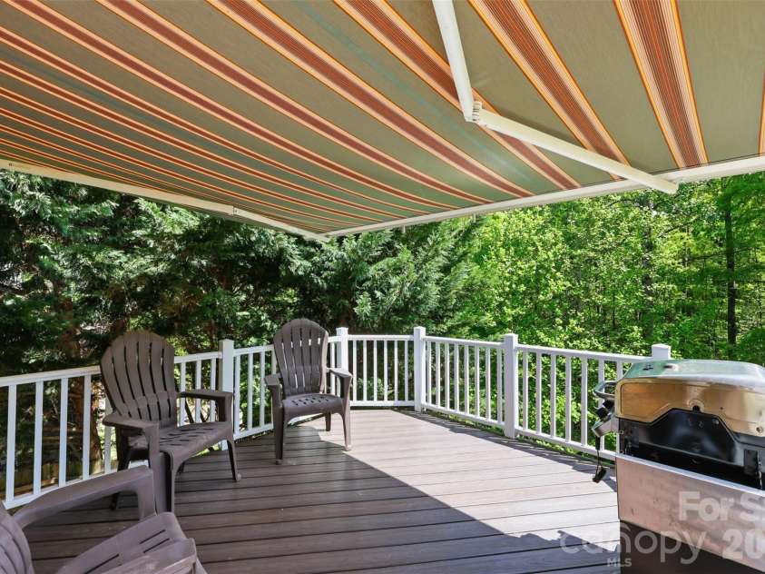 879 Ivy Trail Way, Fort Mill, SC 29715.  MLS# CAR4363773, YatesRealty ID 18027. Back Deck