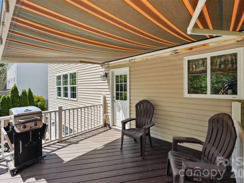 879 Ivy Trail Way, Fort Mill, SC 29715.  MLS# CAR4363773, YatesRealty ID 18027. Back Deck