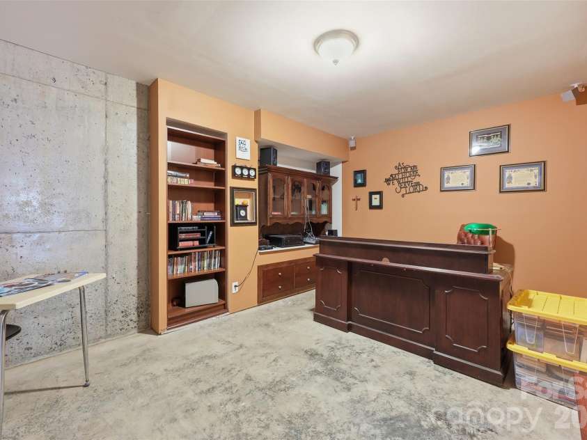 879 Ivy Trail Way, Fort Mill, SC 29715.  MLS# CAR4363773, YatesRealty ID 18027. Basement Office Space