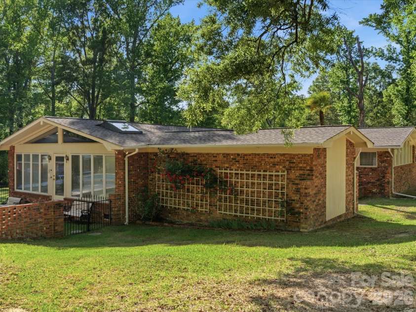 2904 Lyndell Way, Lancaster, SC 29720.  MLS# CAR4376287, YatesRealty ID 18028. 