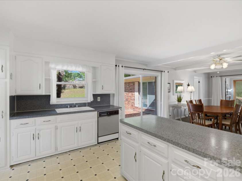 2904 Lyndell Way, Lancaster, SC 29720.  MLS# CAR4376287, YatesRealty ID 18028. 