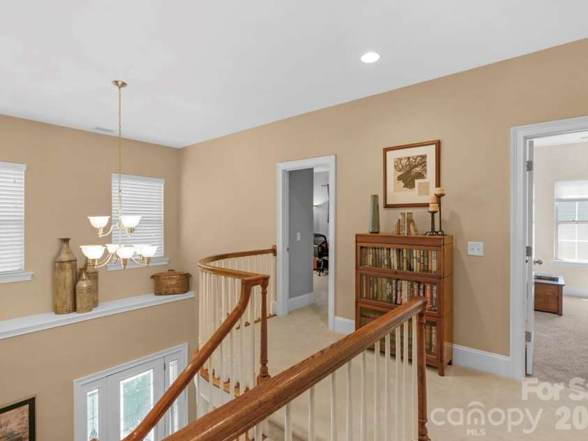 12820 Elkhorn Drive, Charlotte, NC 28278.  MLS# CAR4375174, YatesRealty ID 18029. 