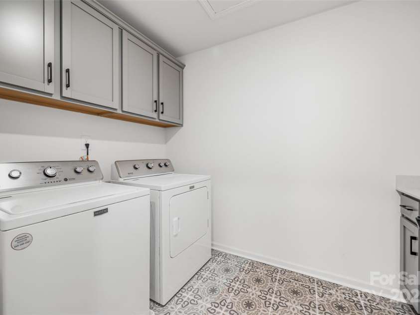 664 Candela Court, York, SC 29745.  MLS# CAR4314850, YatesRealty ID 1803. 